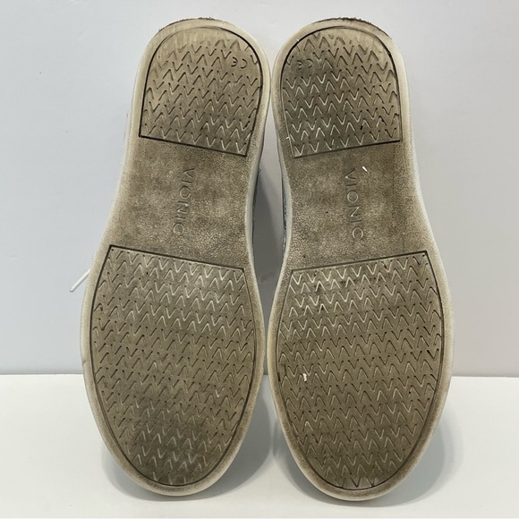 Vionic Elise Women's Leather Silver Metallic Sneaker Size 8 - Picture 15 of 15